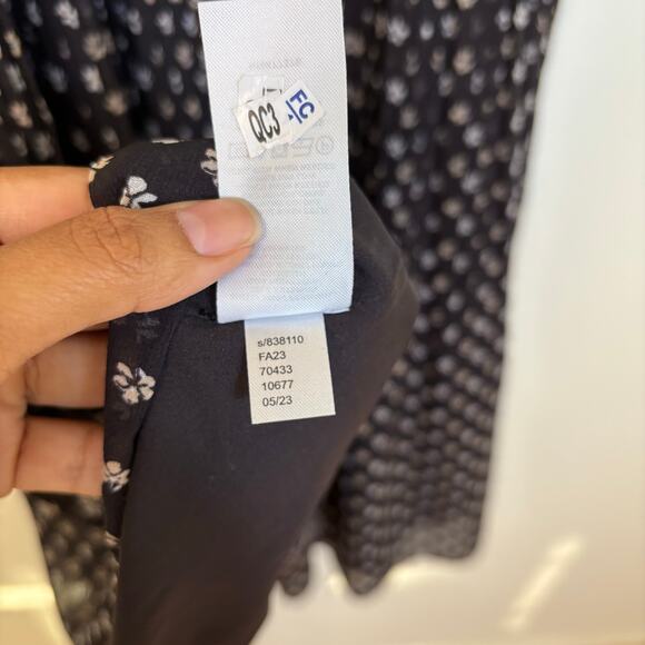 Ann Taylor Pleated A Line Floral Midi Dress Size 0 Black Sleeveless Elegant NWT - Picture 8 of 11